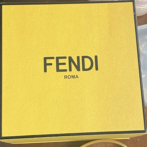 Authentic Fendi Forever bracelet Medium - Picture 6 of 8